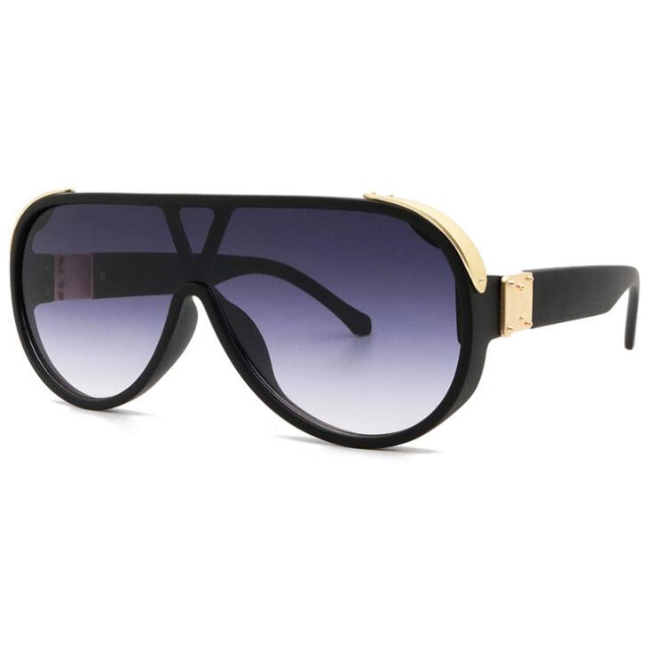 Stay on trend with these fashionable vintage-inspired goggle oversized sunglasses